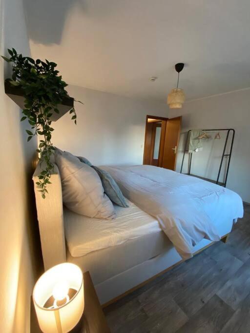 Schoene Zentrale Wohnung Naehe Hb Germersheim Exteriör bild
